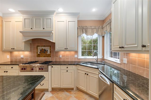 3525 NW 18TH AVENUE, Gainesville, FL 32605