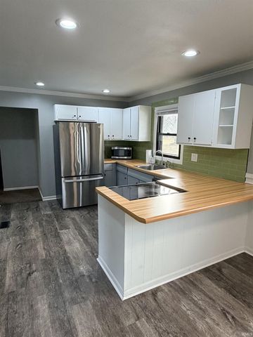 5602 S Adams Street, Marion, IN 46953