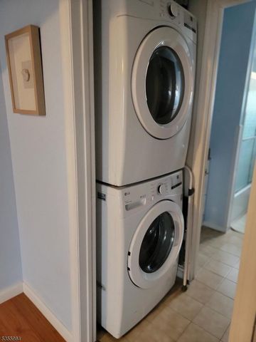 63 Rome St, Newark City, NJ 07105