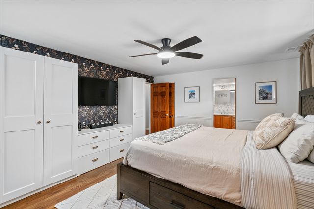 114 Orchard Hilands Dr, Peters Twp, PA 15367