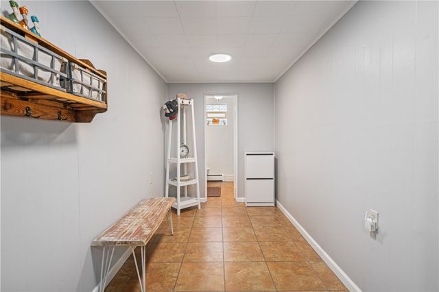 114 Orchard Hilands Dr, Peters Twp, PA 15367