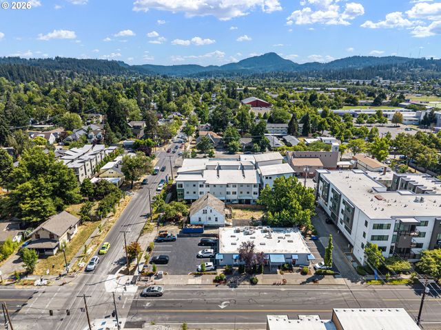 1828 HILYARD St, Eugene, OR 97401