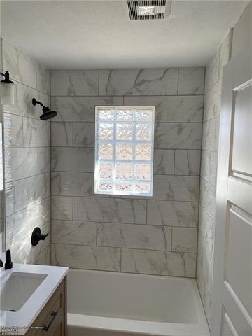 5720 N Drury Avenue, Kansas City, MO 64119