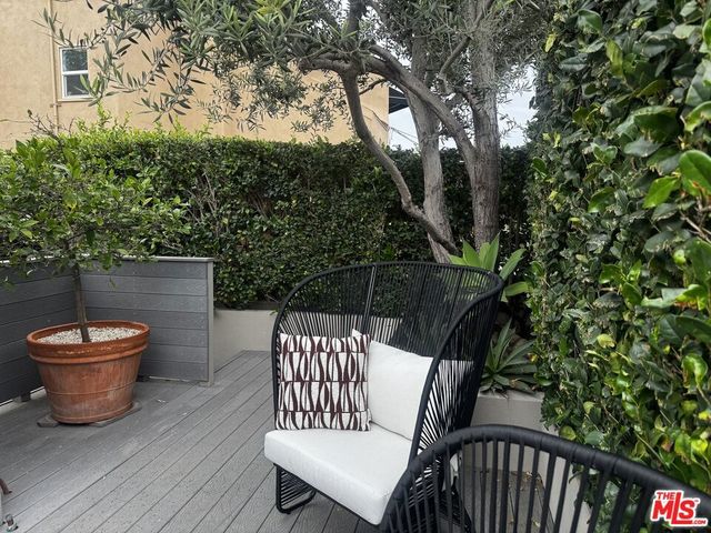 9008 Elevado Street, West Hollywood, CA 90069
