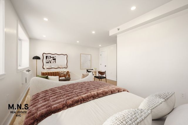 10210 Queens Blvd Apt 501, New York City, NY 11375