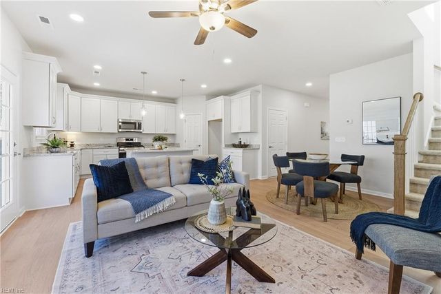903 Railroad AVE, Chesapeake, VA 23324