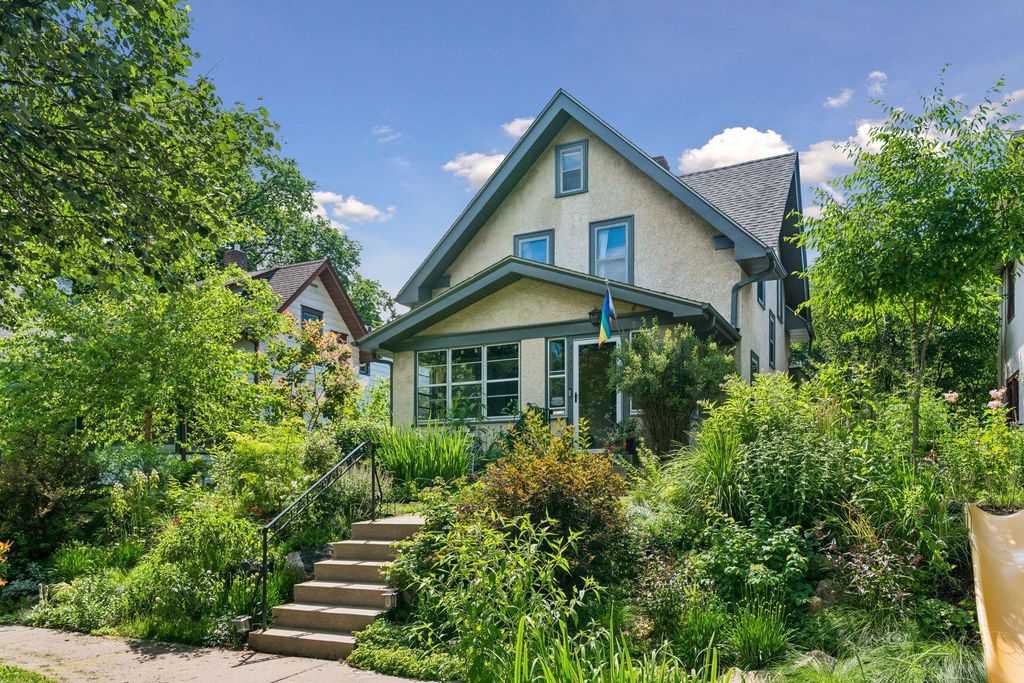 2526 Ulysses Street NE, Minneapolis, MN 55418
