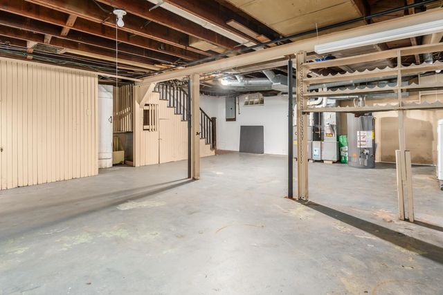 60 W Schreyer Place, Columbus, OH 43214