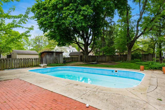 60 W Schreyer Place, Columbus, OH 43214