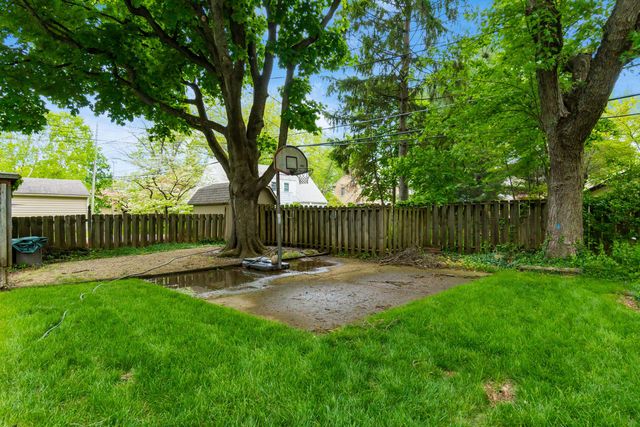 60 W Schreyer Place, Columbus, OH 43214