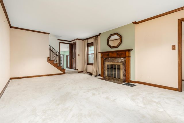 60 W Schreyer Place, Columbus, OH 43214