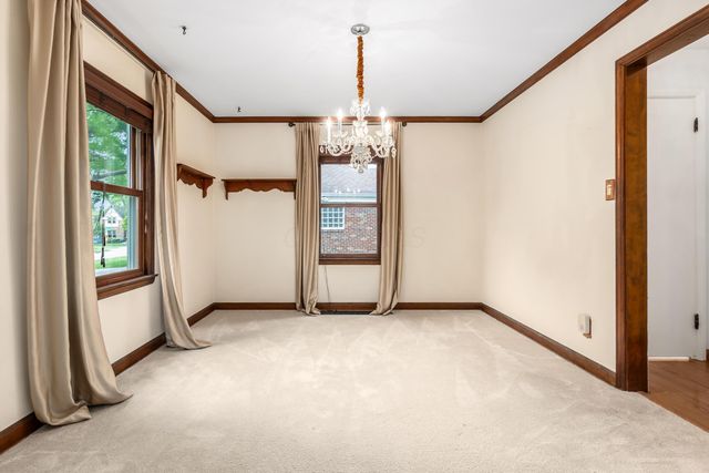 60 W Schreyer Place, Columbus, OH 43214