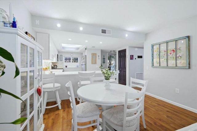 3361 CROSS CREEK DRIVE 3361, Sarasota, FL 34231