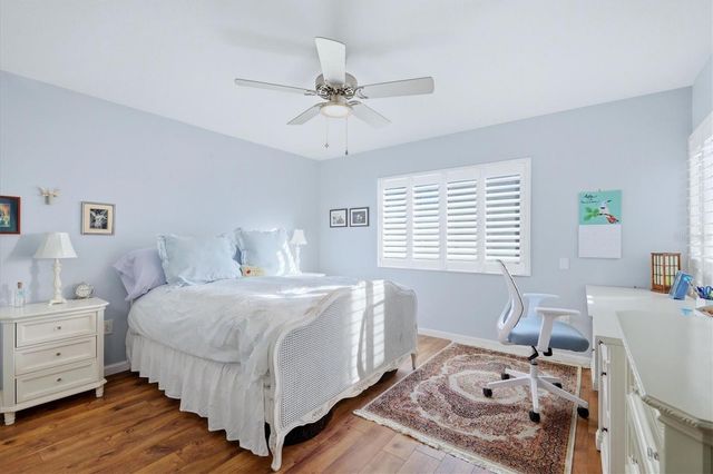 3361 CROSS CREEK DRIVE 3361, Sarasota, FL 34231