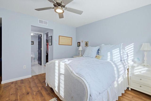 3361 CROSS CREEK DRIVE 3361, Sarasota, FL 34231