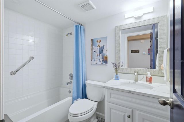 3361 CROSS CREEK DRIVE 3361, Sarasota, FL 34231