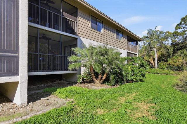 3361 CROSS CREEK DRIVE 3361, Sarasota, FL 34231