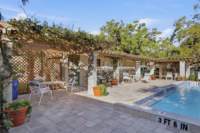 3361 CROSS CREEK DRIVE 3361, Sarasota, FL 34231