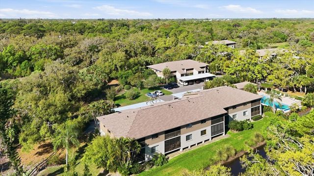 3361 CROSS CREEK DRIVE 3361, Sarasota, FL 34231