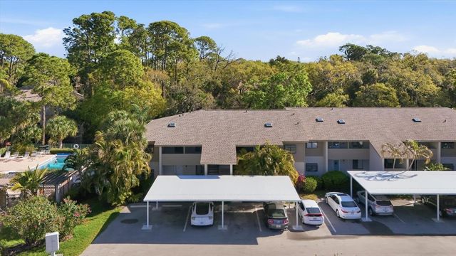 3361 CROSS CREEK DRIVE 3361, Sarasota, FL 34231