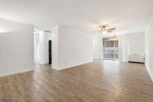 712 N Broad St 2C, Elizabeth City, NJ 07208