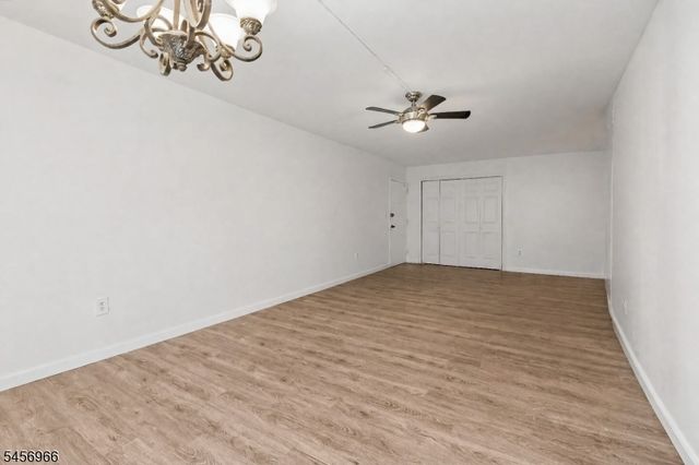 712 N Broad St 2C, Elizabeth City, NJ 07208