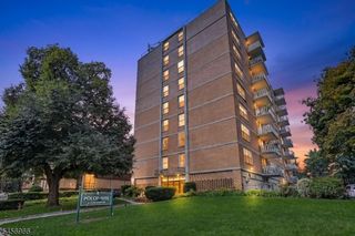 712 N Broad St 2C, Elizabeth City, NJ 07208