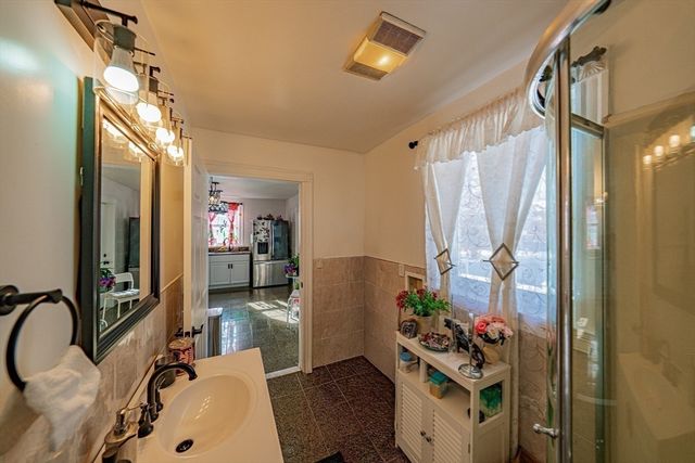 1 Rhodes, Saugus, MA 01906