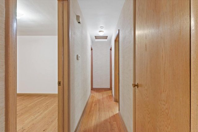 6986 N Ardara AVENUE, Glendale, WI 53209