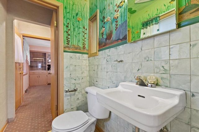 6986 N Ardara AVENUE, Glendale, WI 53209