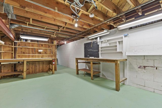 6986 N Ardara AVENUE, Glendale, WI 53209