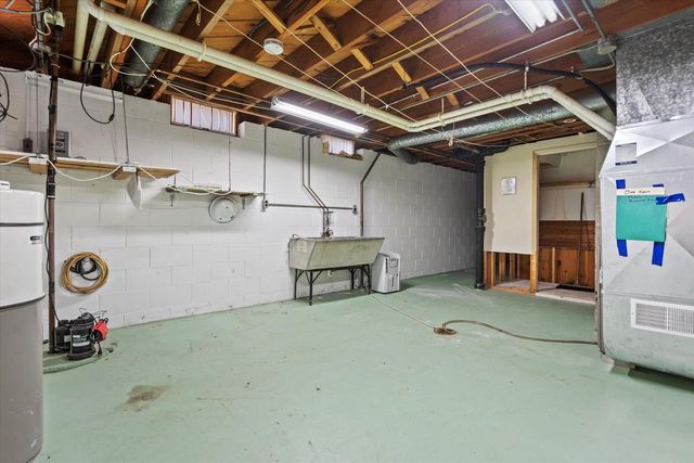 6986 N Ardara AVENUE, Glendale, WI 53209