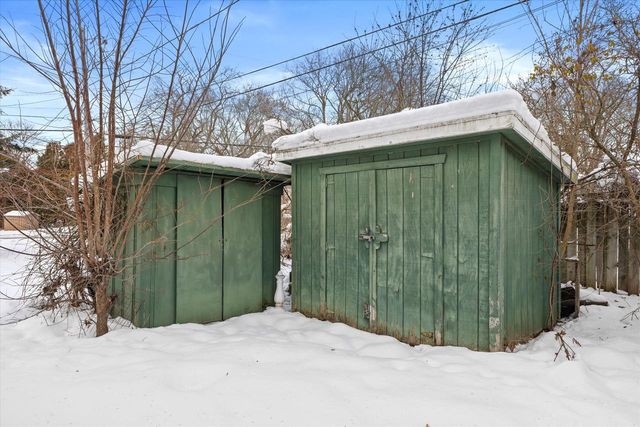 6986 N Ardara AVENUE, Glendale, WI 53209