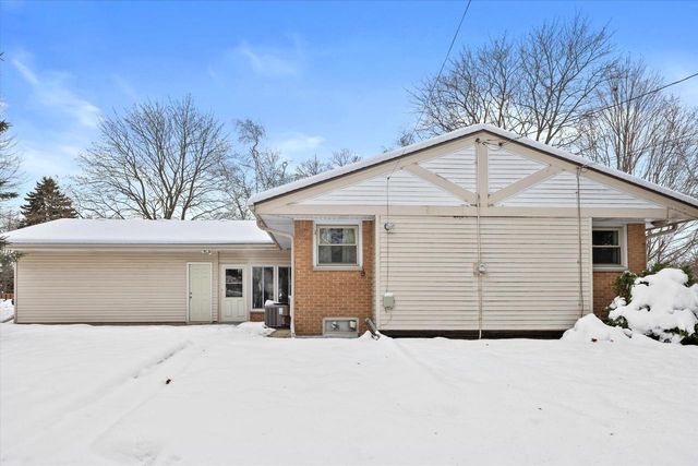 6986 N Ardara AVENUE, Glendale, WI 53209