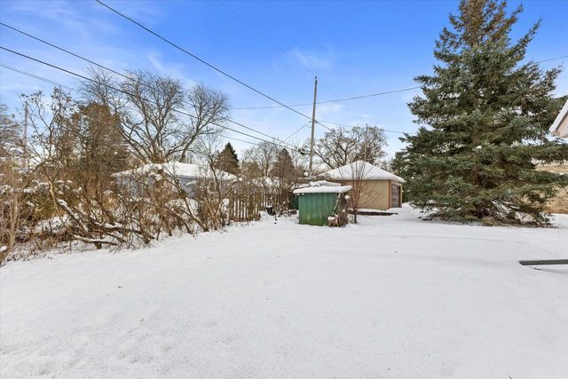 6986 N Ardara AVENUE, Glendale, WI 53209