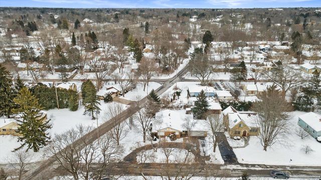 6986 N Ardara AVENUE, Glendale, WI 53209