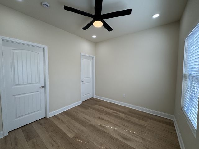 1909 Hermosa St, Nashville, TN 37208