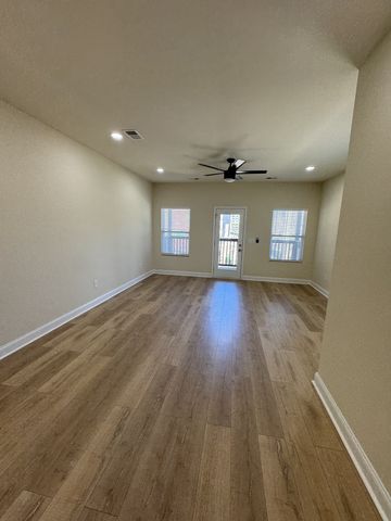 1909 Hermosa St, Nashville, TN 37208