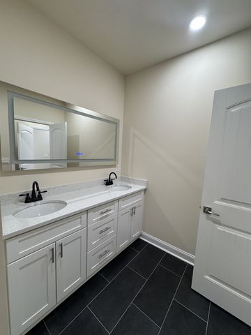 1909 Hermosa St, Nashville, TN 37208