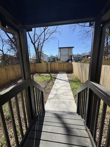 1909 Hermosa St, Nashville, TN 37208