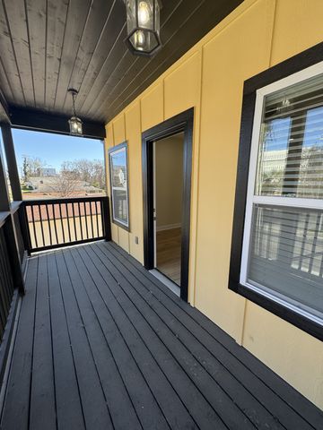 1909 Hermosa St, Nashville, TN 37208