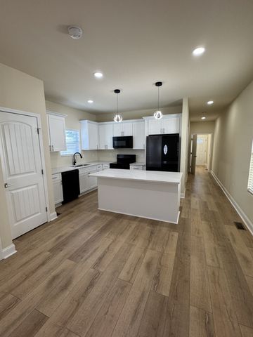 1909 Hermosa St, Nashville, TN 37208