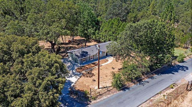 7071 Perry Creek Rd, Somerset, CA 95684