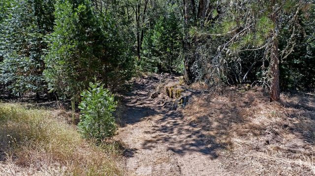 7071 Perry Creek Rd, Somerset, CA 95684