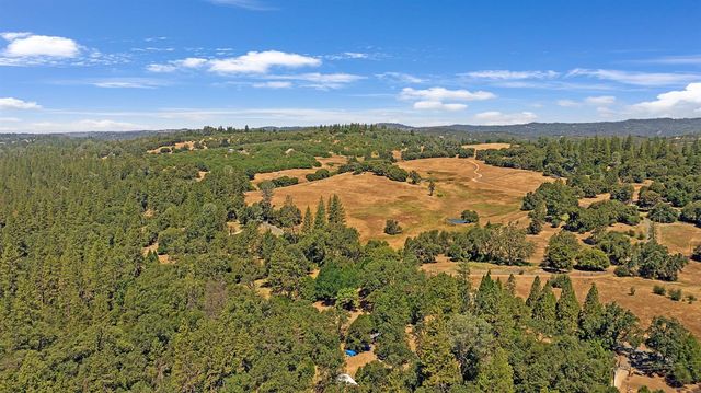 7071 Perry Creek Rd, Somerset, CA 95684