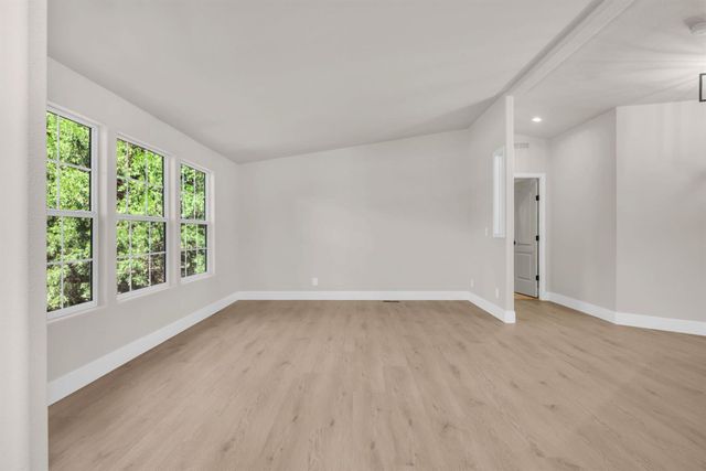7071 Perry Creek Rd, Somerset, CA 95684