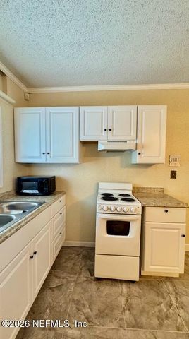 5557 FLORAL Avenue, Jacksonville, FL 32211