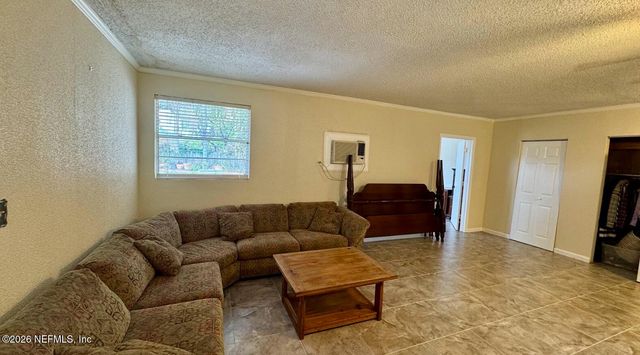 5557 FLORAL Avenue, Jacksonville, FL 32211