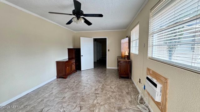 5557 FLORAL Avenue, Jacksonville, FL 32211