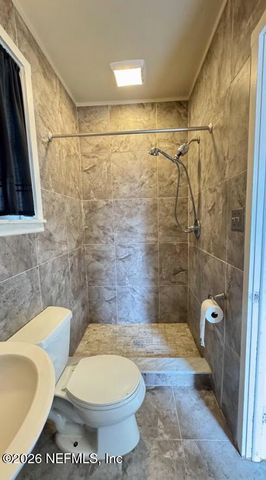 5557 FLORAL Avenue, Jacksonville, FL 32211